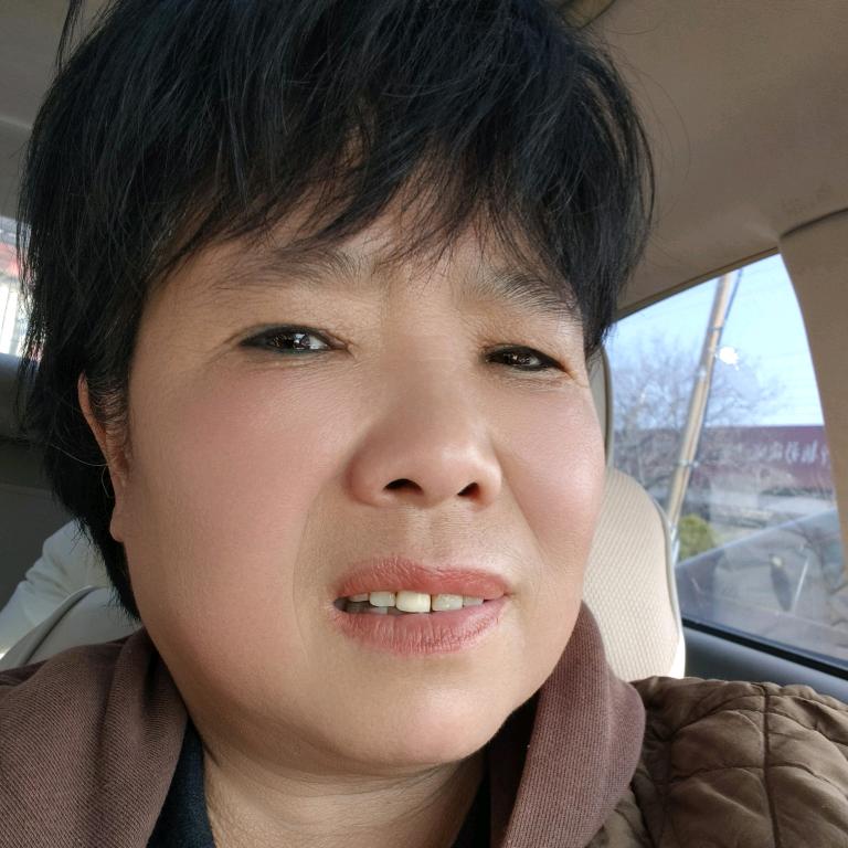 天山雪莲，