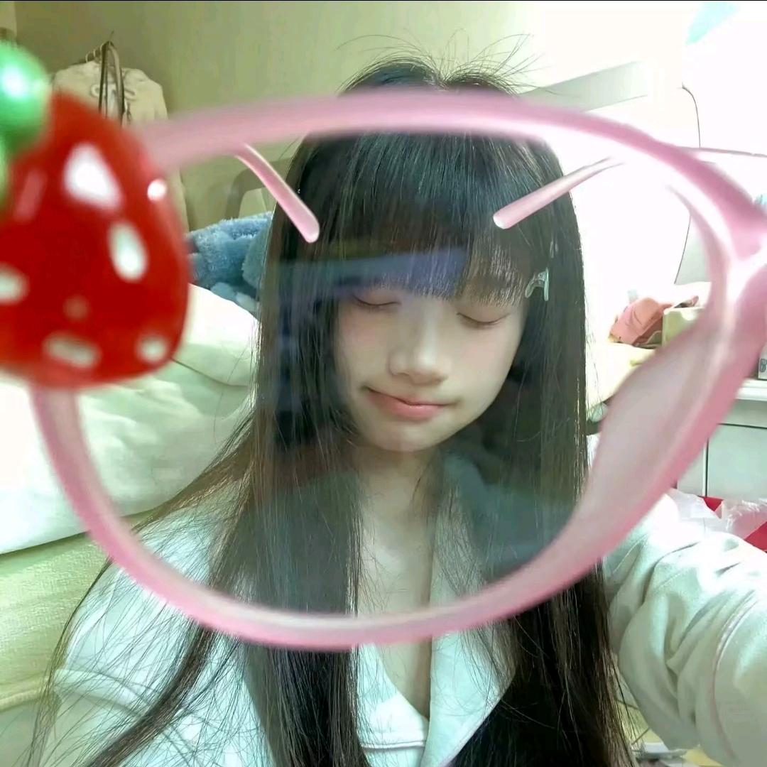 👑蒋 ᳐玲 ᩚ在 ᳐ 想你੭