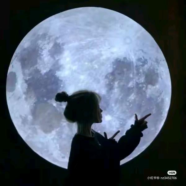 妈妈的两个乖宝贝