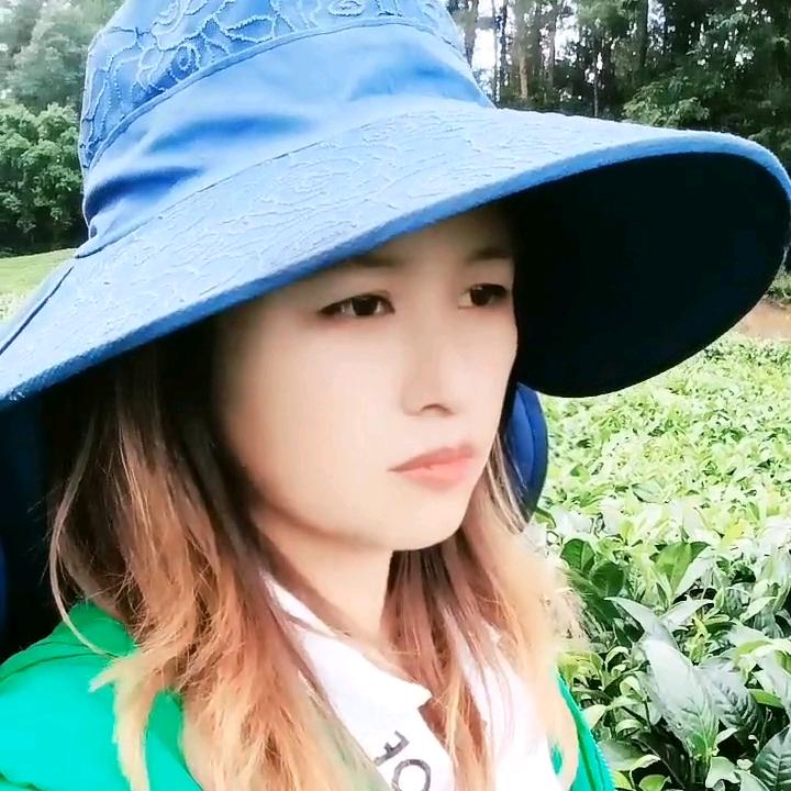 木易芬（单亲妈妈）