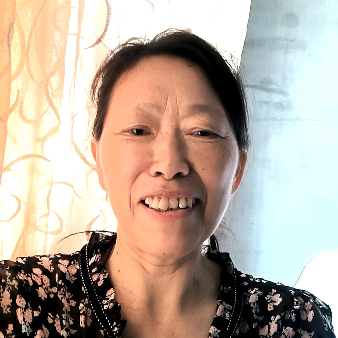 李奶奶。