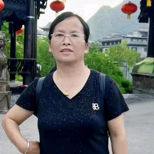 张大姐等着你—松桃蔓俪婚纱摄影