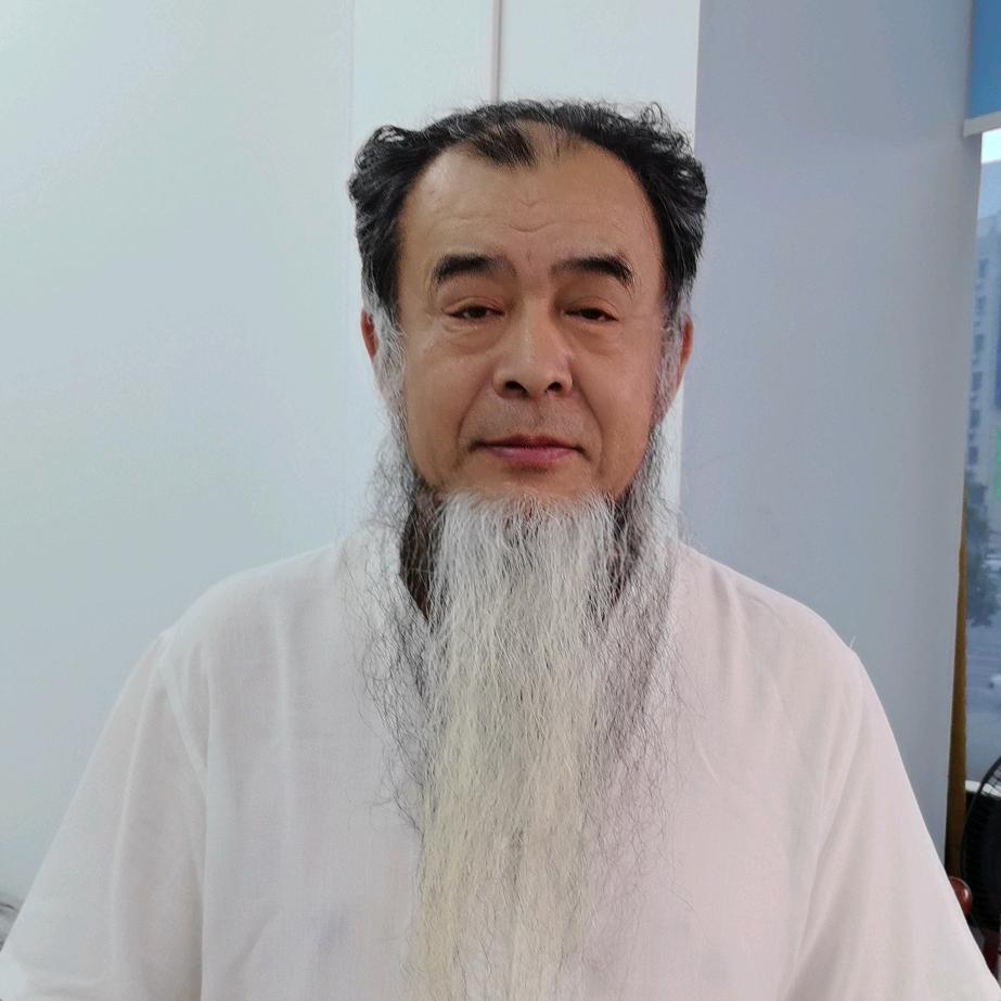 大胡子张敏
