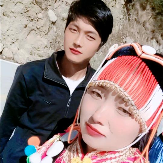 两个人幸福快乐