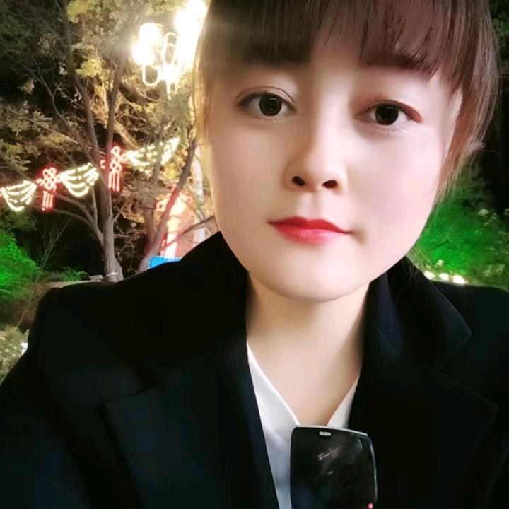 爱笑的女孩（连赞拉黑）