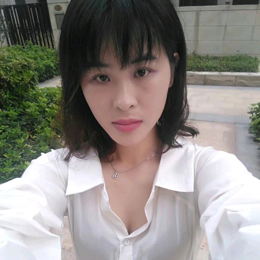 清纯傻妞