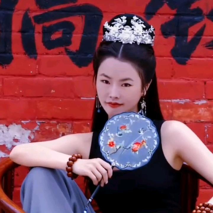 🥀এ᭄ 雨中的蝴蝶ོ࿐ᩚ