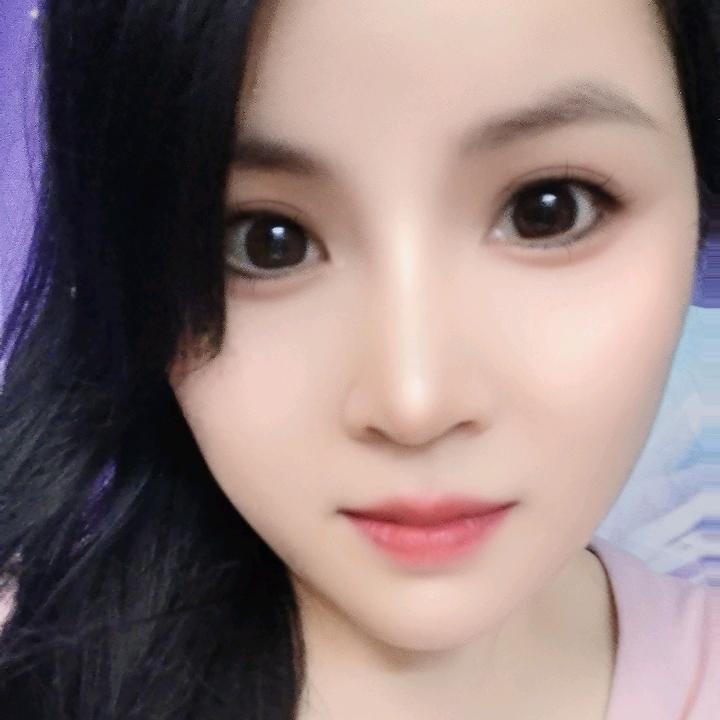 小芳电子琴弹奏