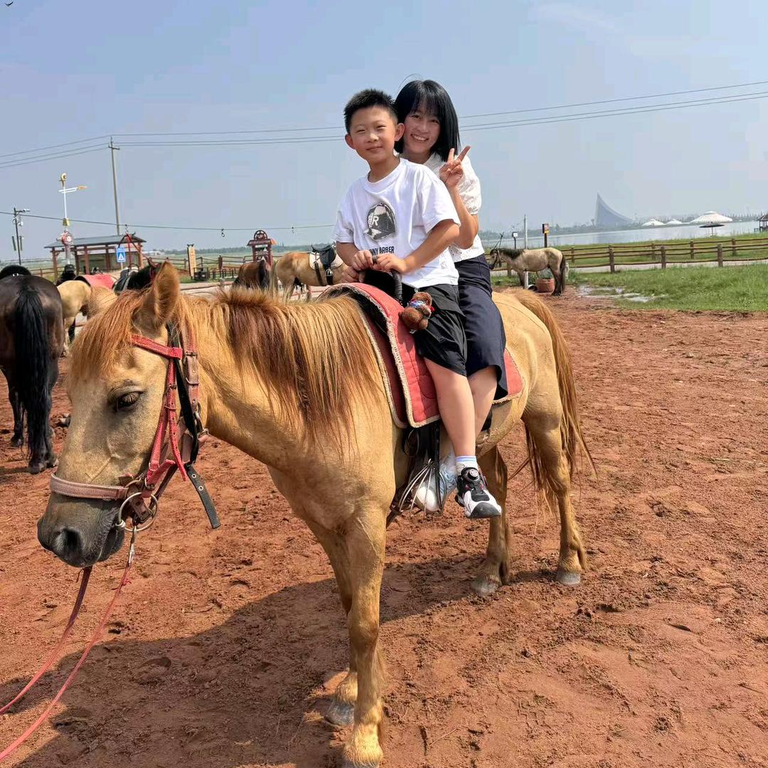 是晓芳吖