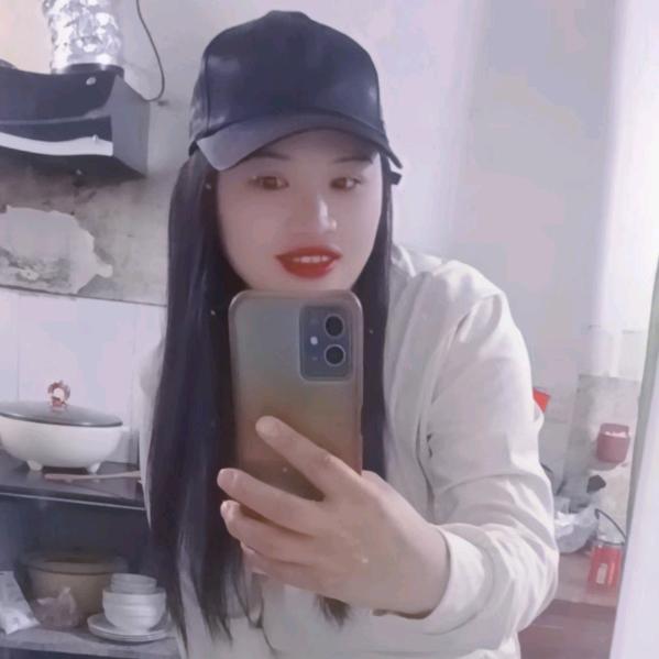 小小的三妹