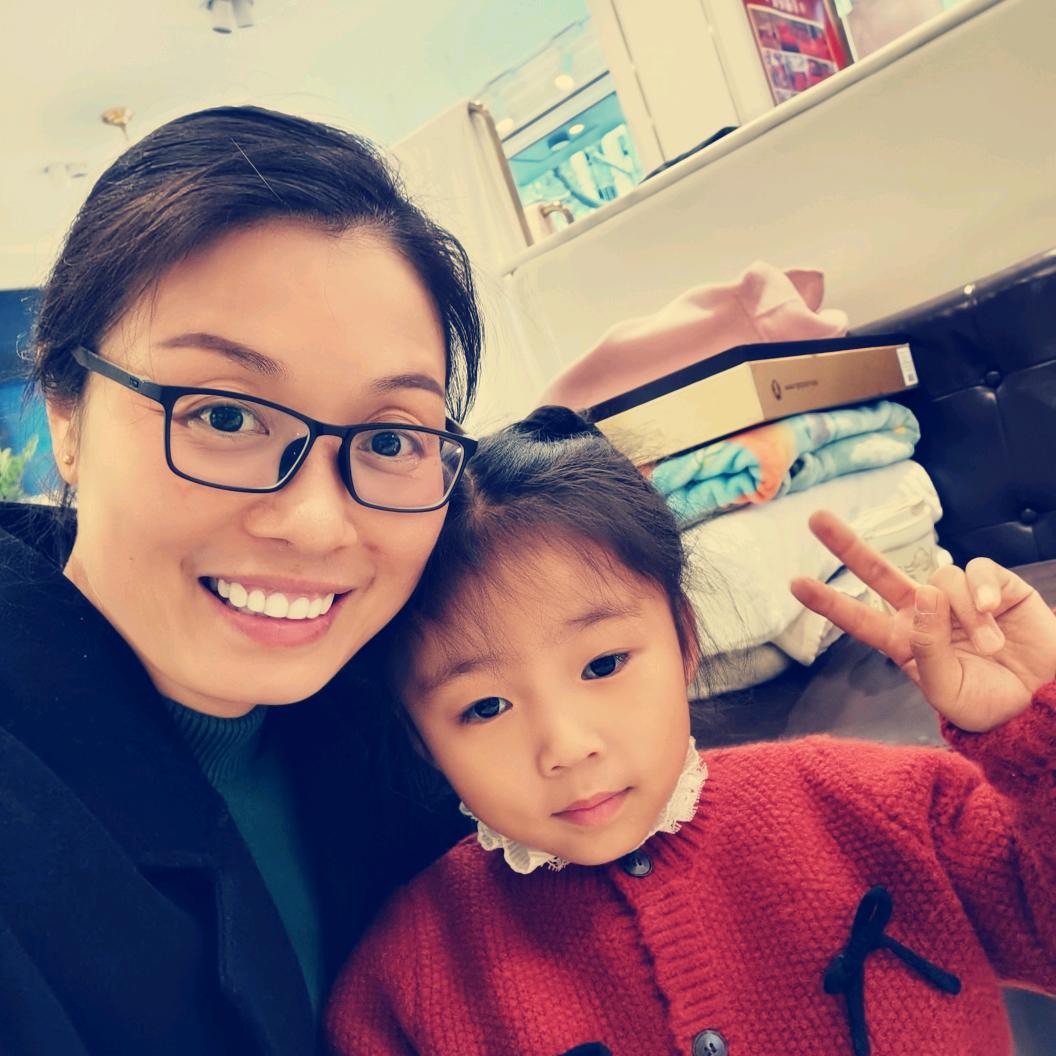 义乌黛富妮家纺郑舒婕