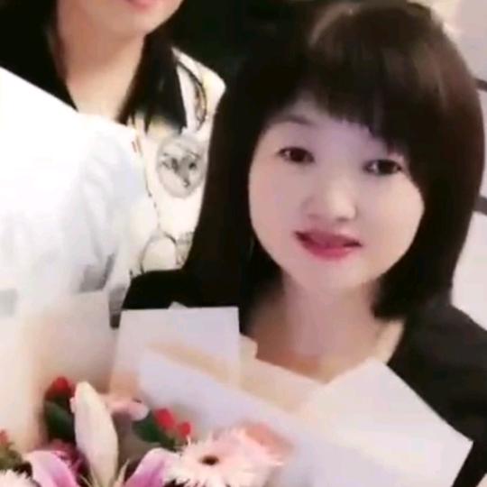 珍姐（戒烟日记）店在高架桥