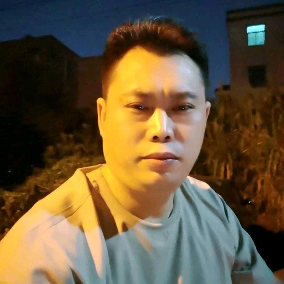 普通简单，一个人
