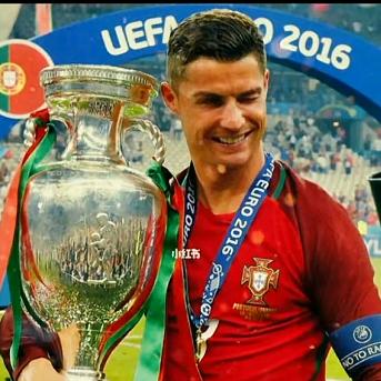 克里斯蒂亚诺-罗纳尔多