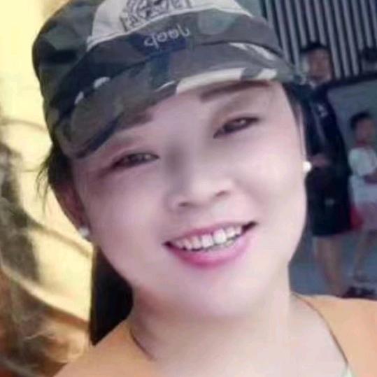 《寒风里的小草》