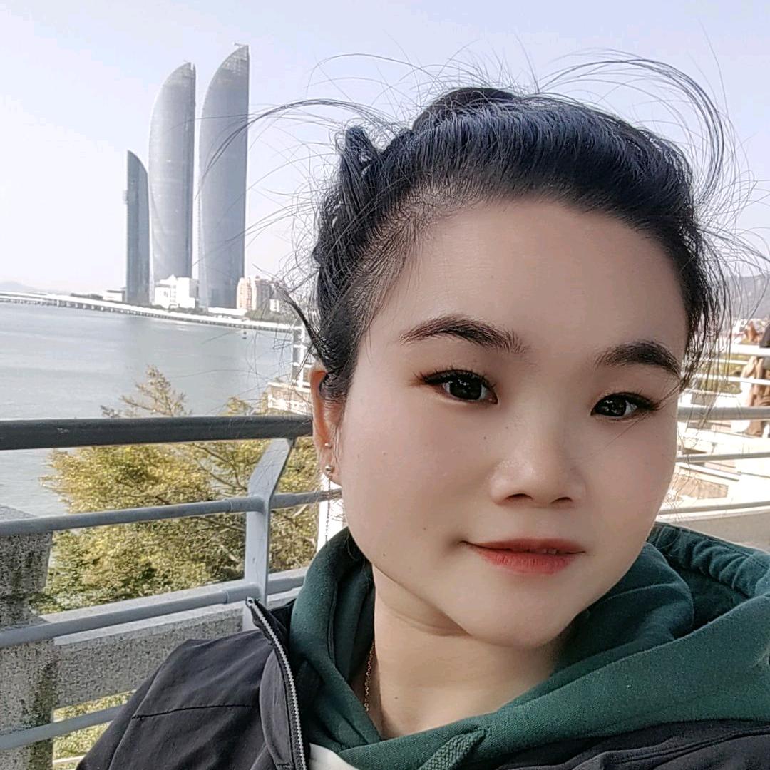爱跳舞💃的小短腿😂