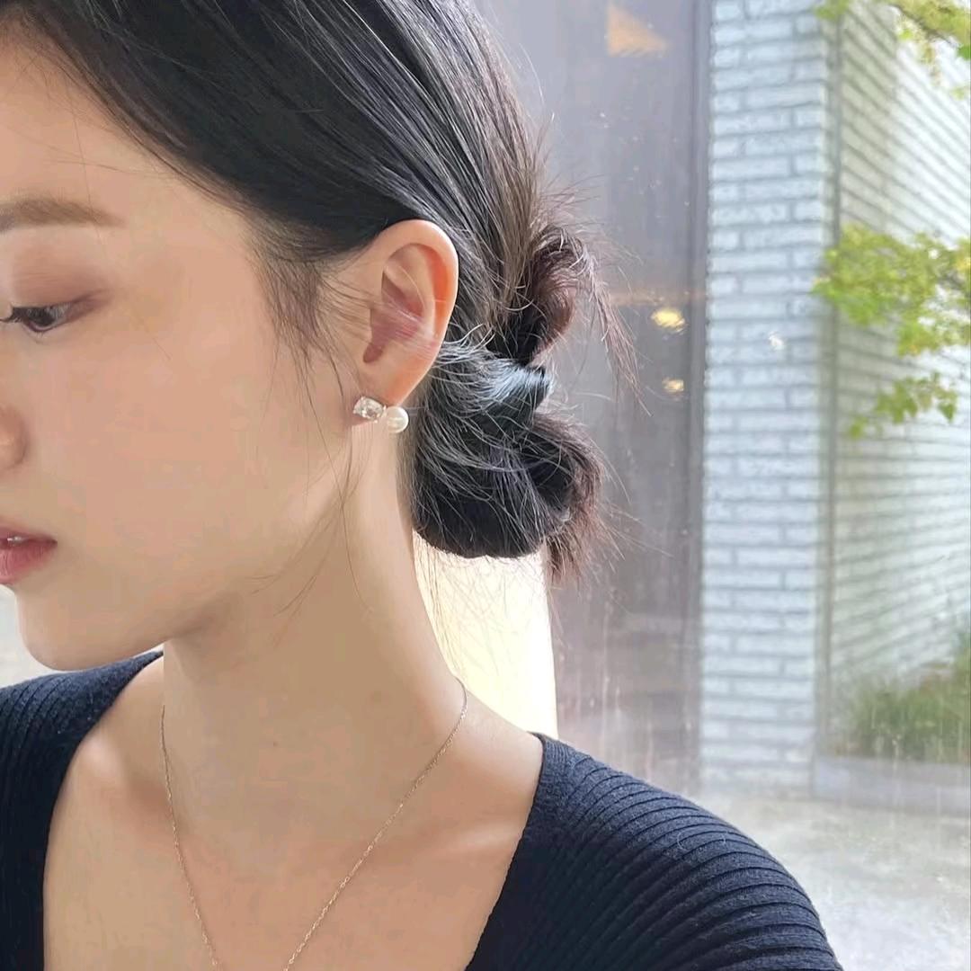 桃桃爱看书