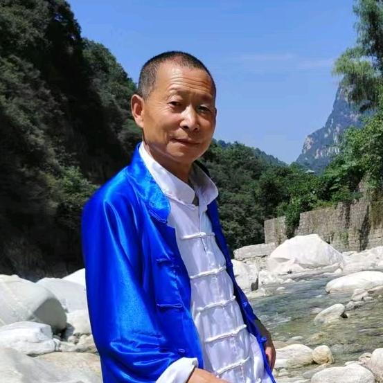戏迷.