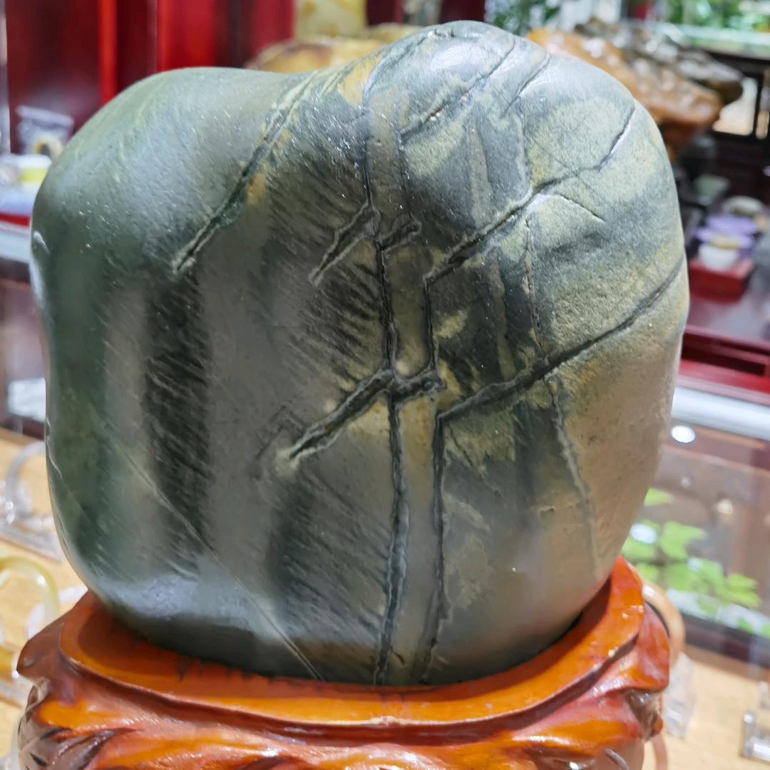 六边形逆行者