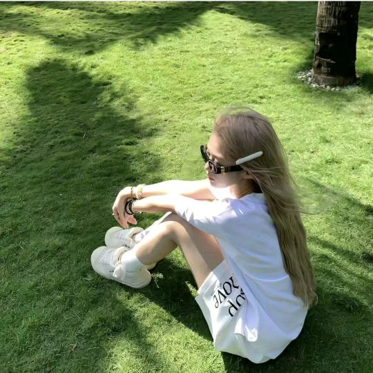 _发呆呆呆羊🐑