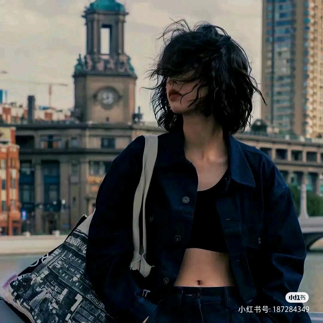 苏尘卿.