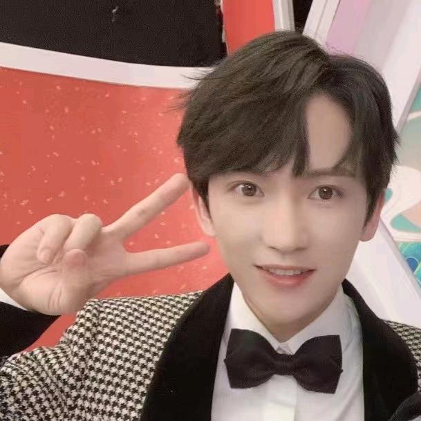 雄儿宝贝快乐生活