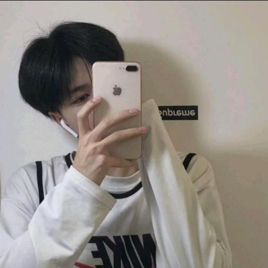 坏男孩💋看淡一切