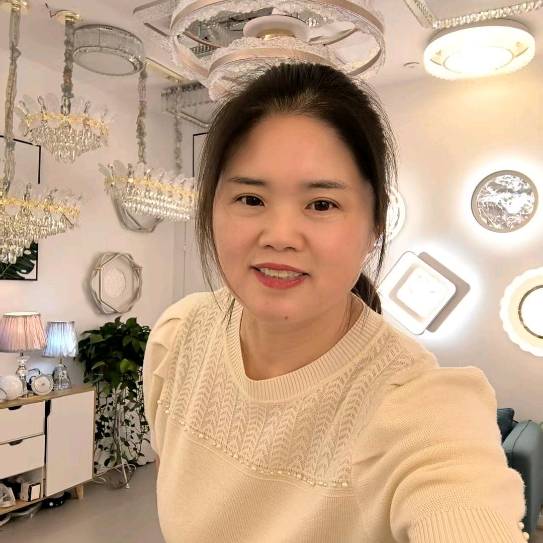 西安灯具白姐