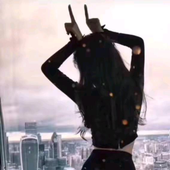 @-白拽拽啊..👑