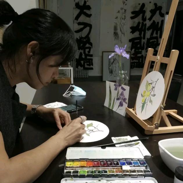 薇薇姐（海岛生活）