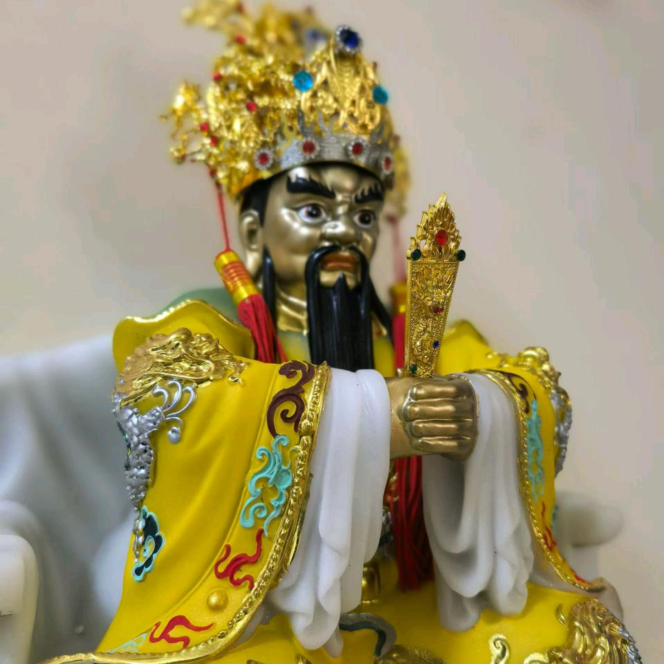 大城浮雕壁画墨瓷工艺创始人“根秋扎西”