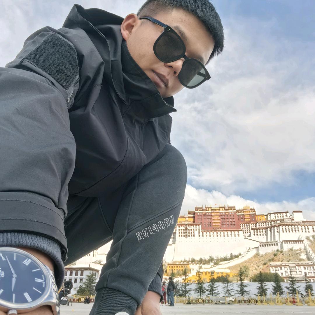 @龘龘小王