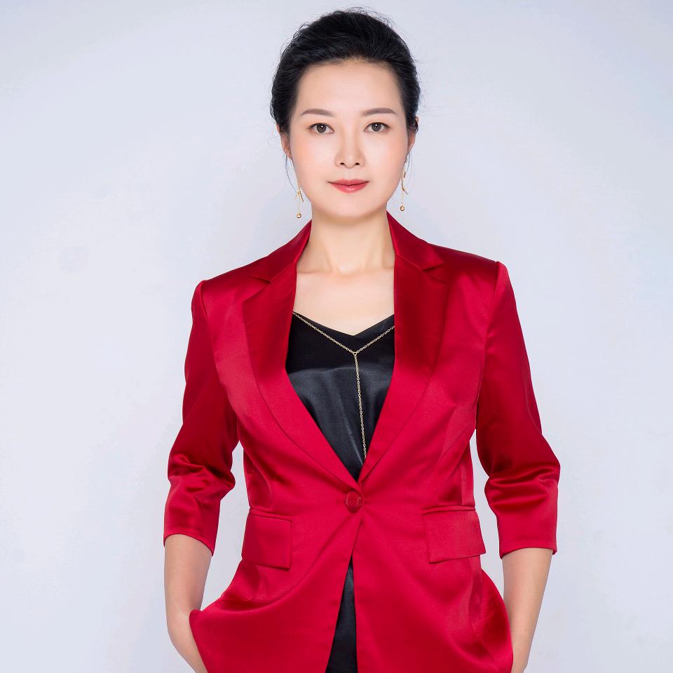 家政摆渡人晶晶