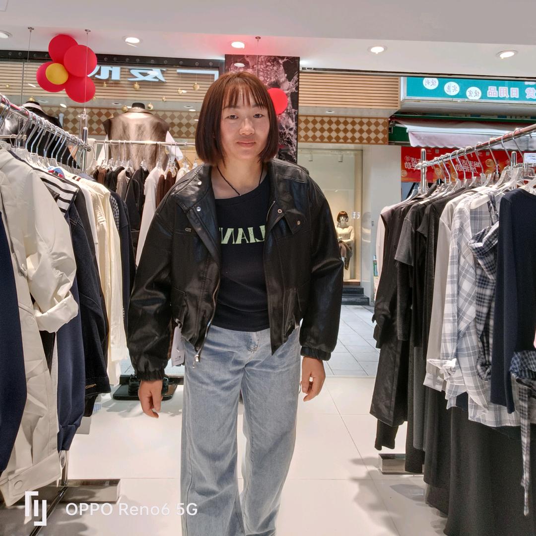 牵着蚂蚁散步
