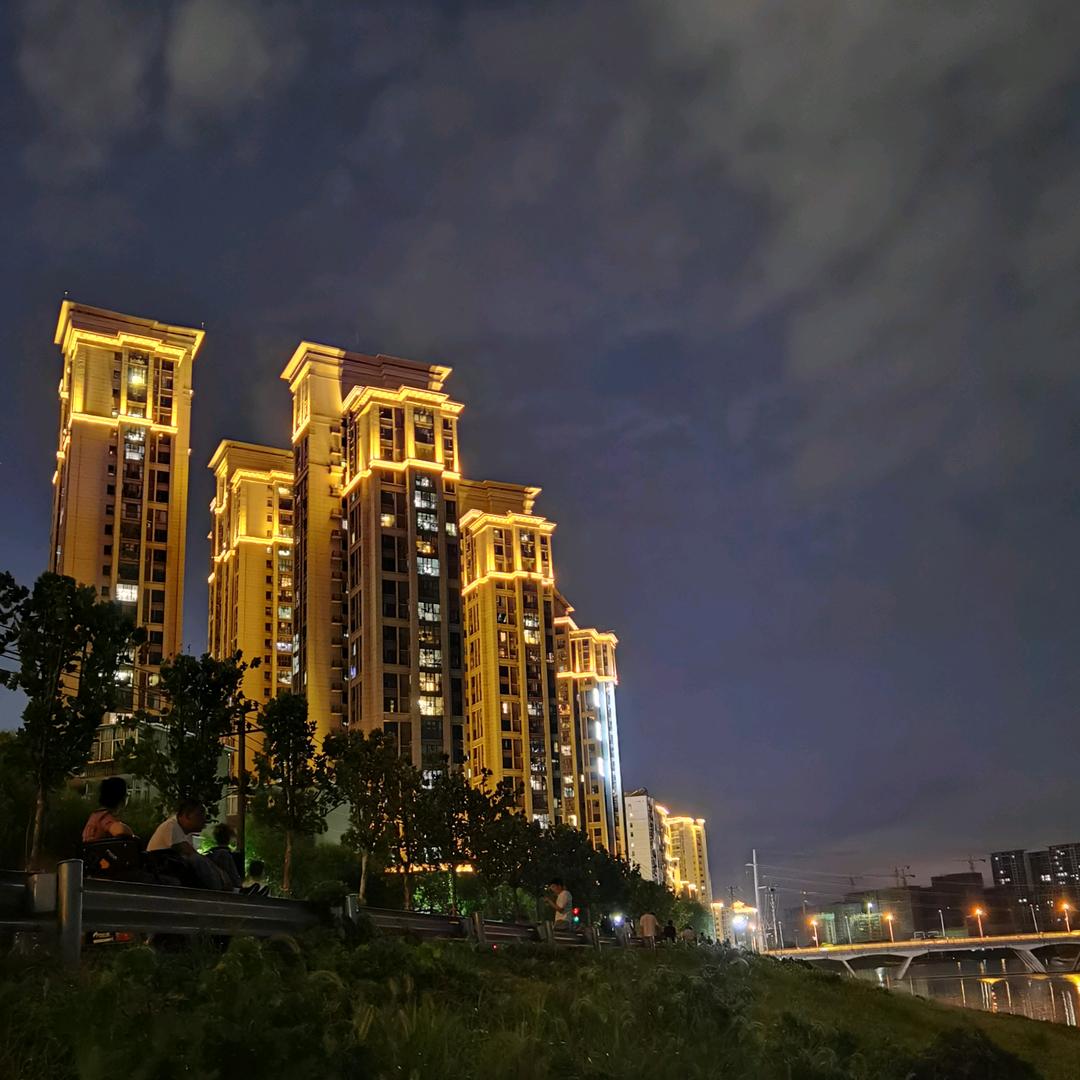 南瓜周🇨🇳🍾🍷🍷