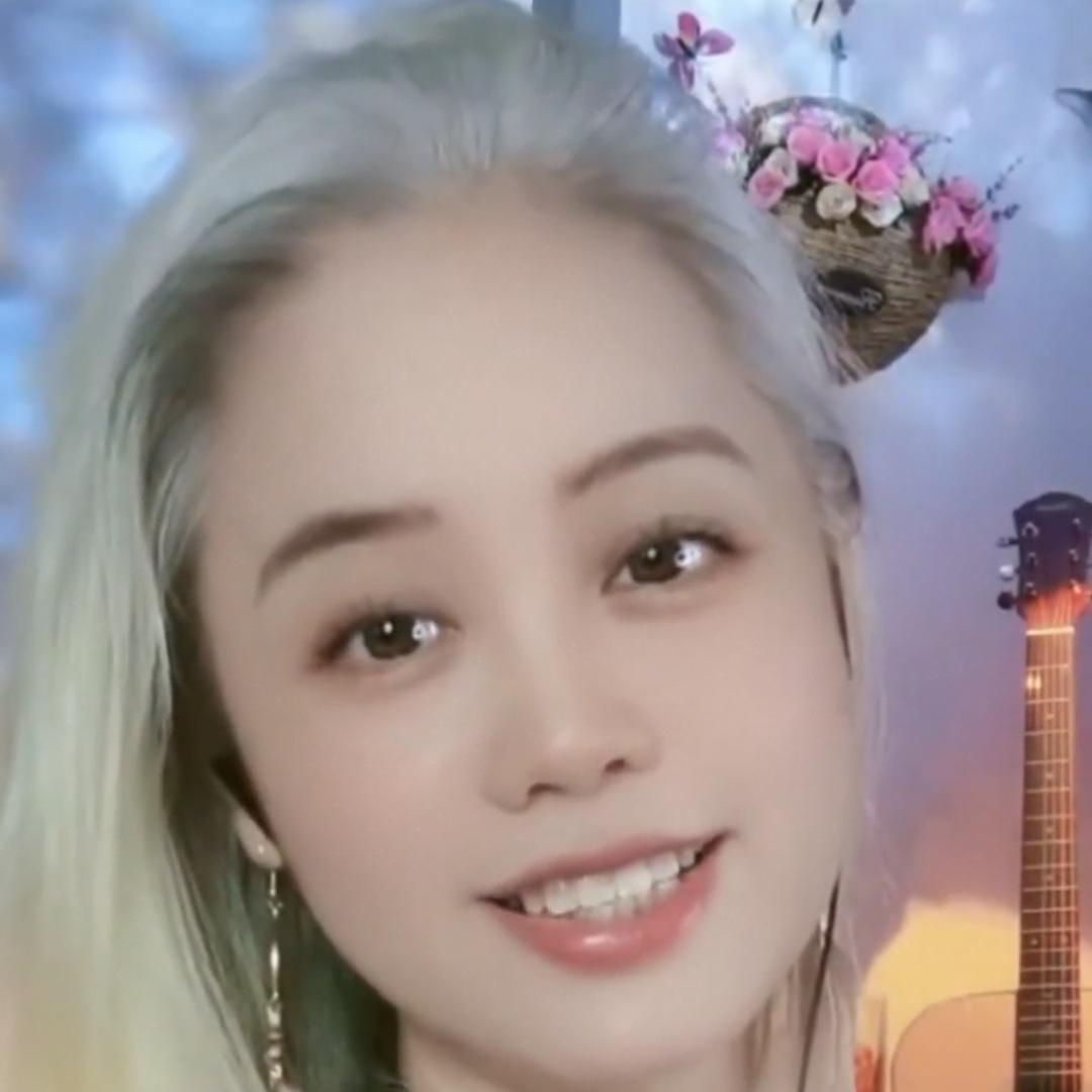 李笑¹²¹⁶🎤🧜‍♀️