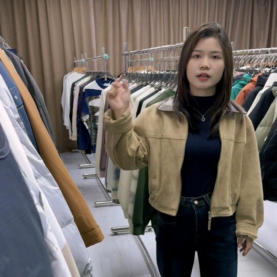 广州男装尾货批发-阿霞