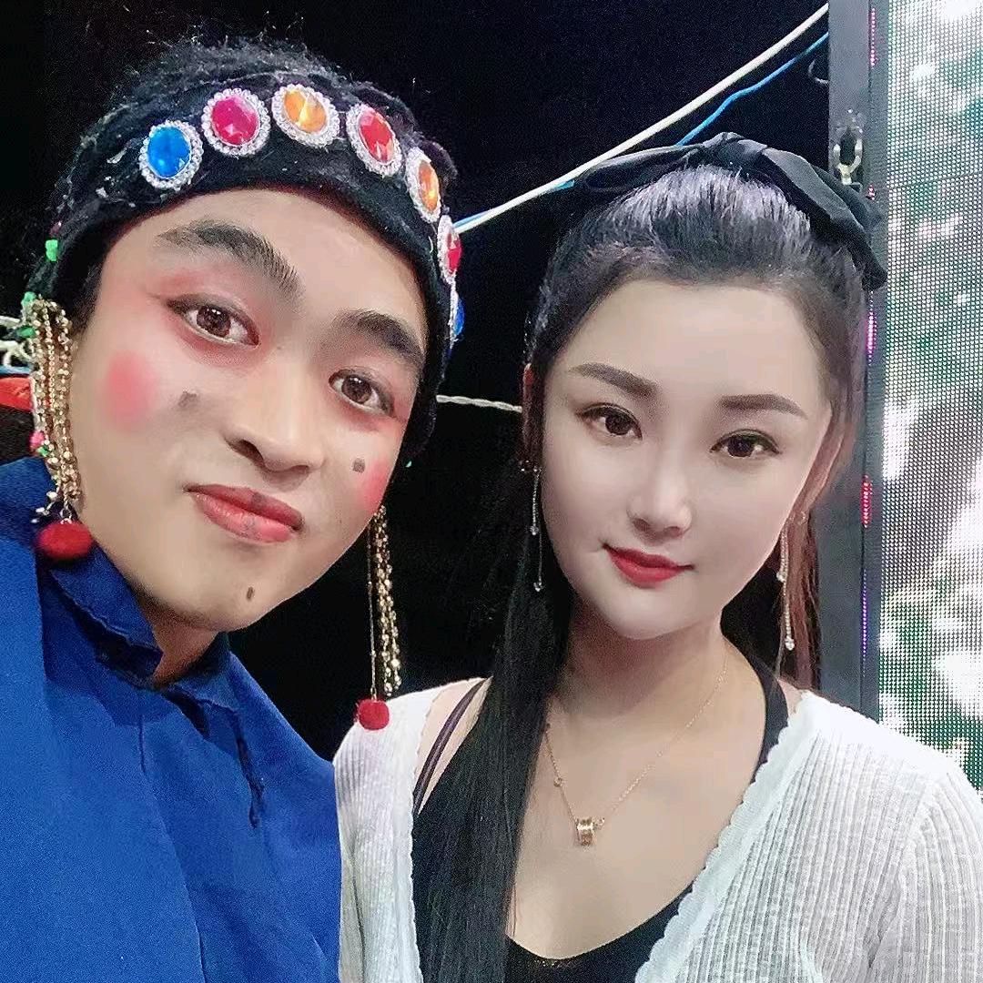 民间小调老妈子