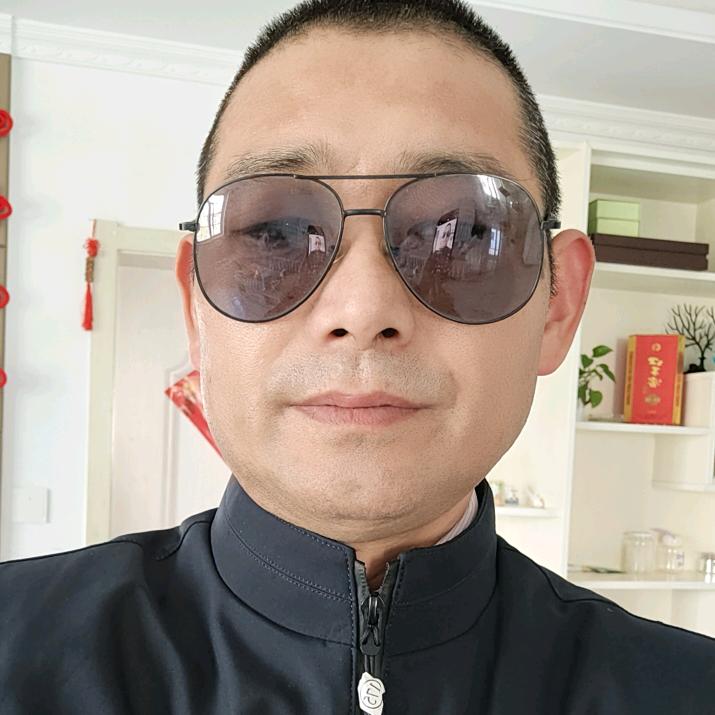 黄华武（家和万事兴）