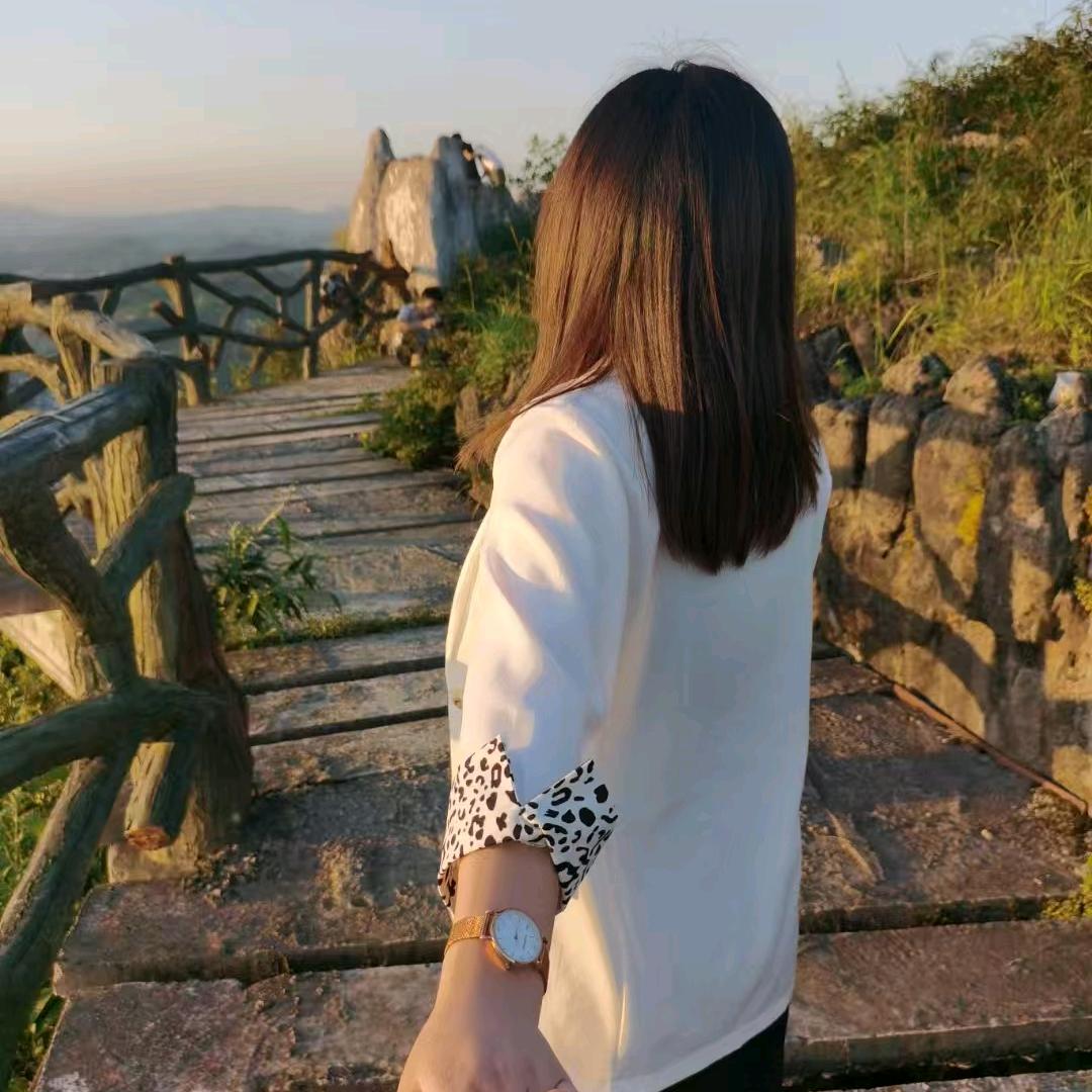 L.🌸