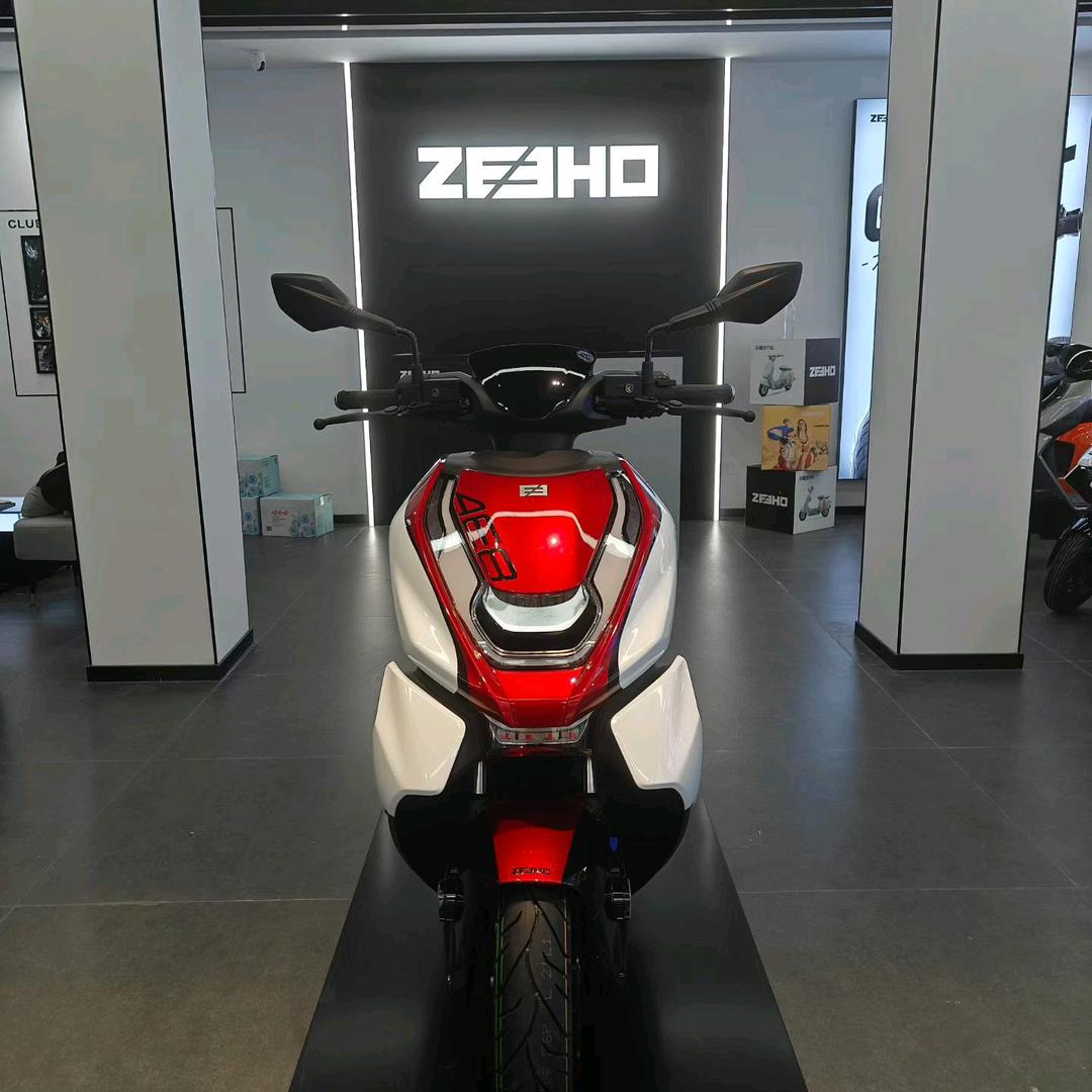 极核电动车诗语