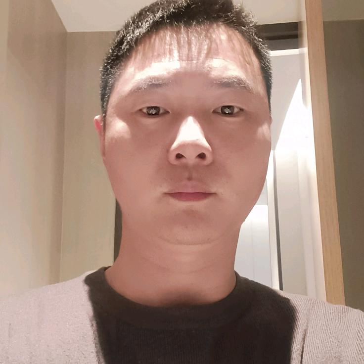 何先生