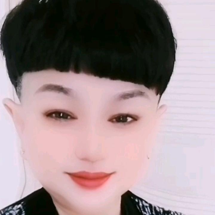 云戈奶奶〈拒绝私聊〉