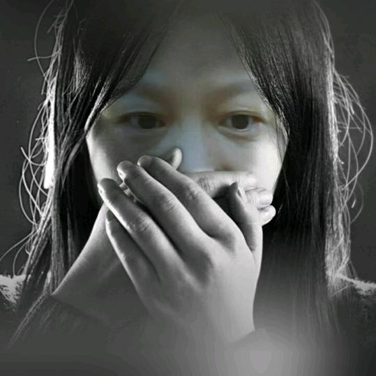 春来无事，只为花忙。