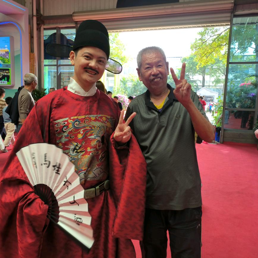 周炳坤