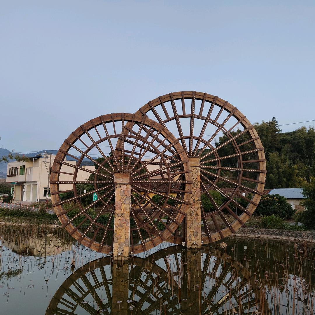 吃太饱