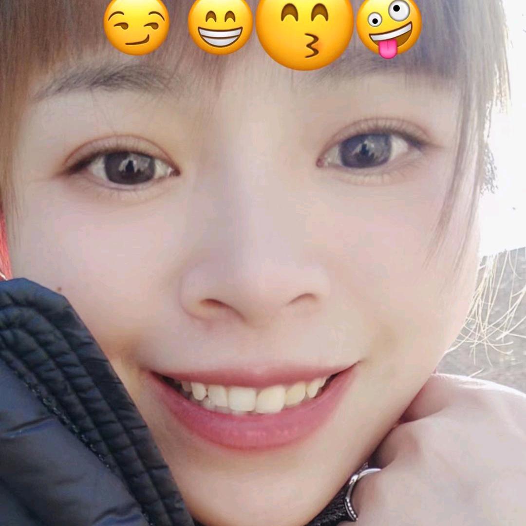 背包客女孩👧🏻  陈珍