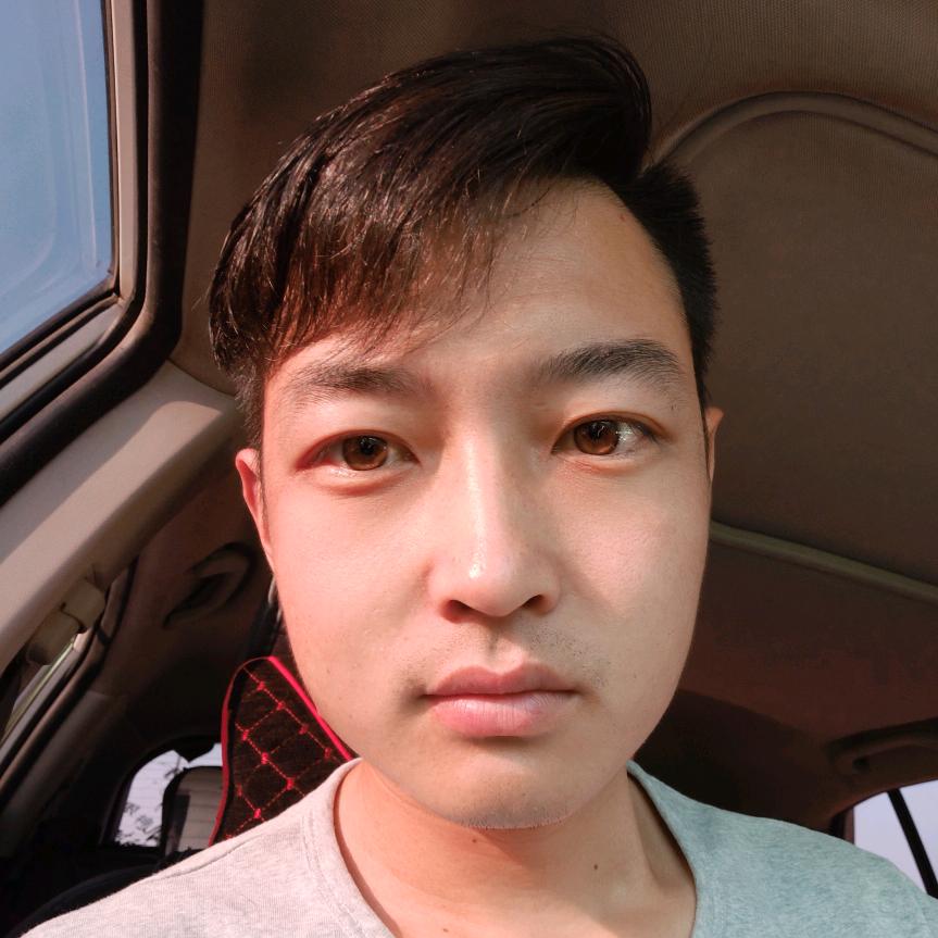 一个给机床翻新美容的小伙