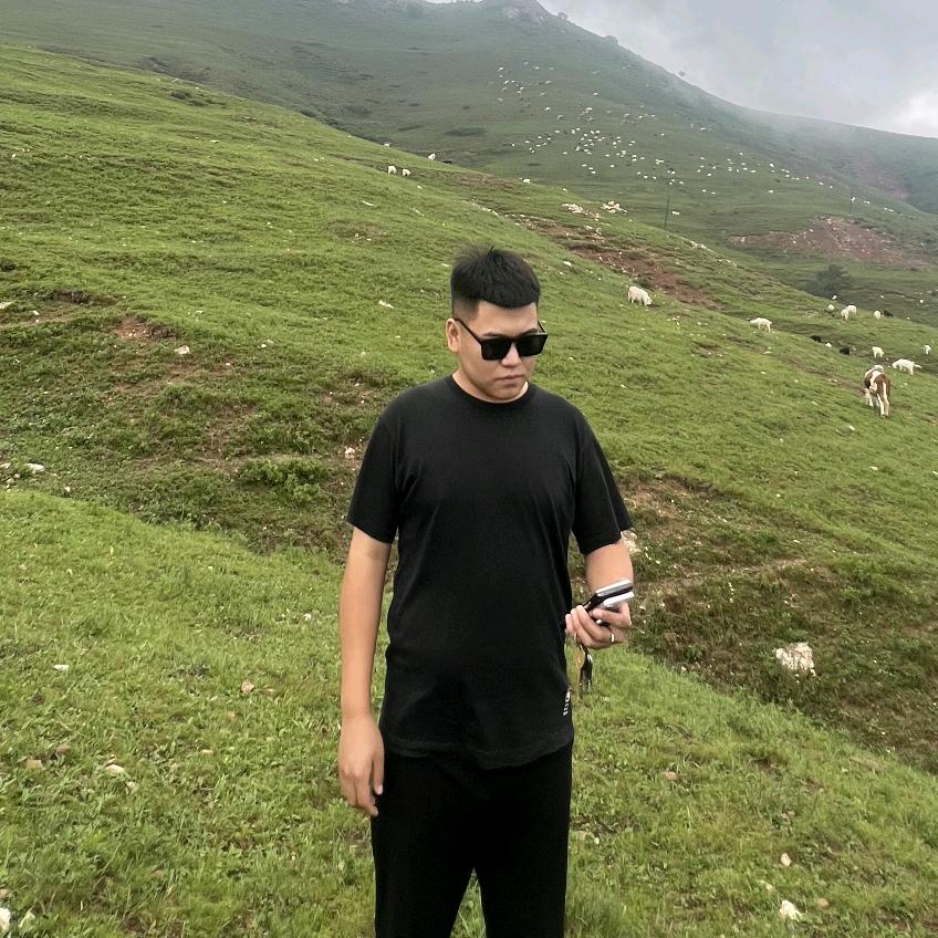 老 闷 儿