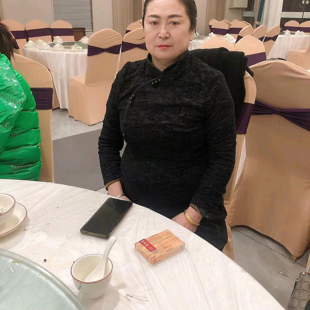 羌姐黑牡丹
